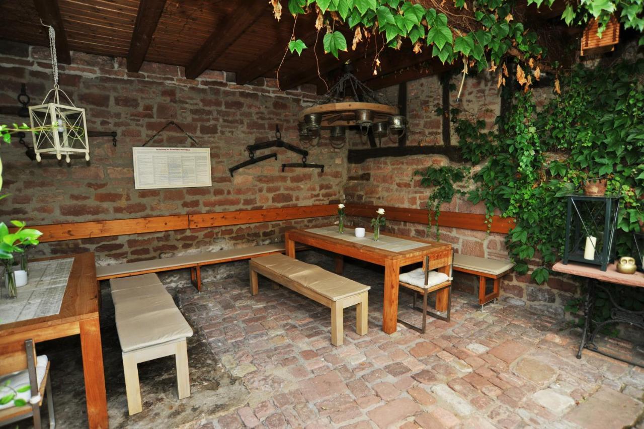 Gasthaus Zur Krone Großheubach Extérieur photo